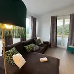 Kleine Milchbar Barrierefrei In Den Bergen Auf Dem Hof Grindelborn *