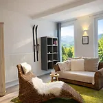 Kleine Milchbar Barrierefrei In Den Bergen Auf Dem Hof Grindelborn *