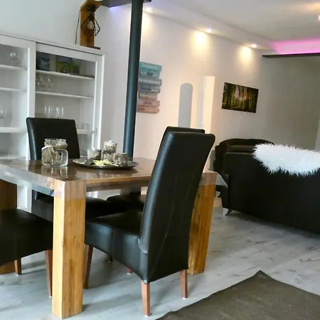 Kleine Milchbar Barrierefrei In Den Bergen Auf Dem Hof Grindelborn * Murlenbach