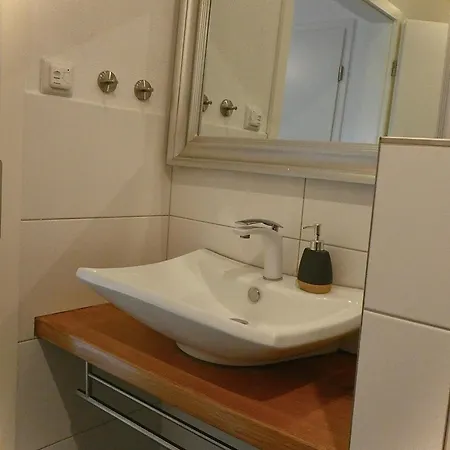 Kleine Milchbar Barrierefrei In Den Bergen Auf Dem Hof Grindelborn Murlenbach