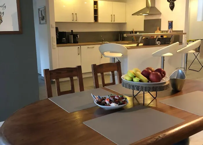 Kleine Milchbar Barrierefrei In Den Bergen Auf Dem Hof Grindelborn